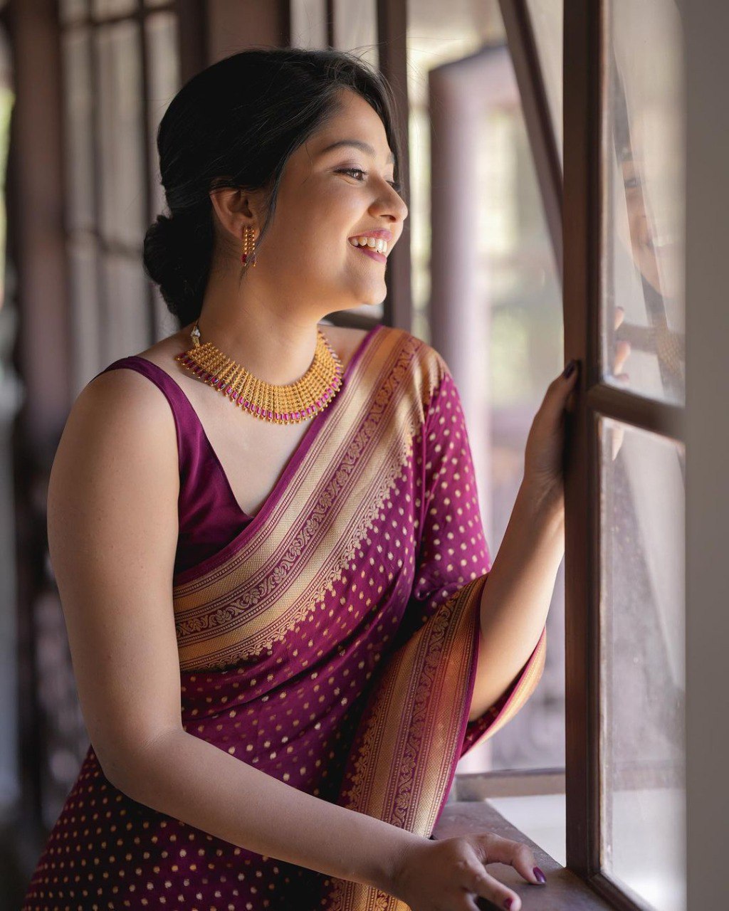 KASTURI Banarasi Soft Silk Saree with Traditional Zari Motifs & Solid Jacquard Weave | 5.5 M Length | Exclusive Jacquard Border Blouse YNF